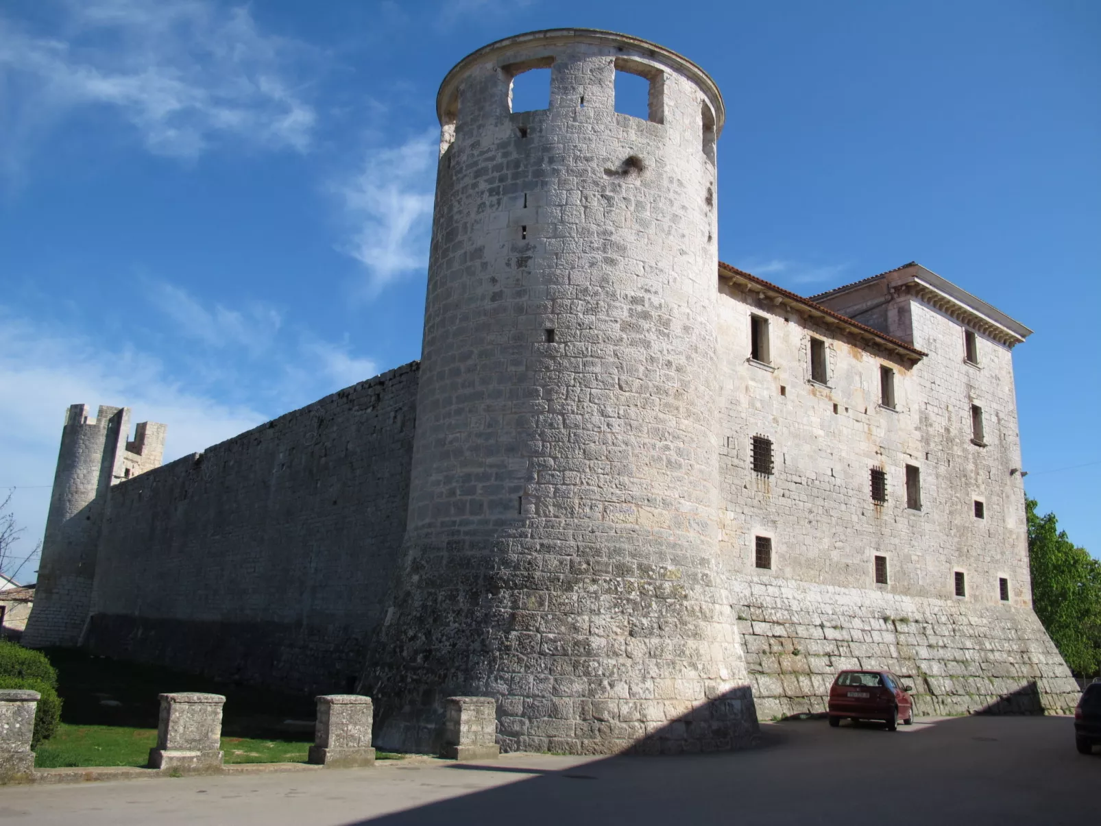 Lucija-Area