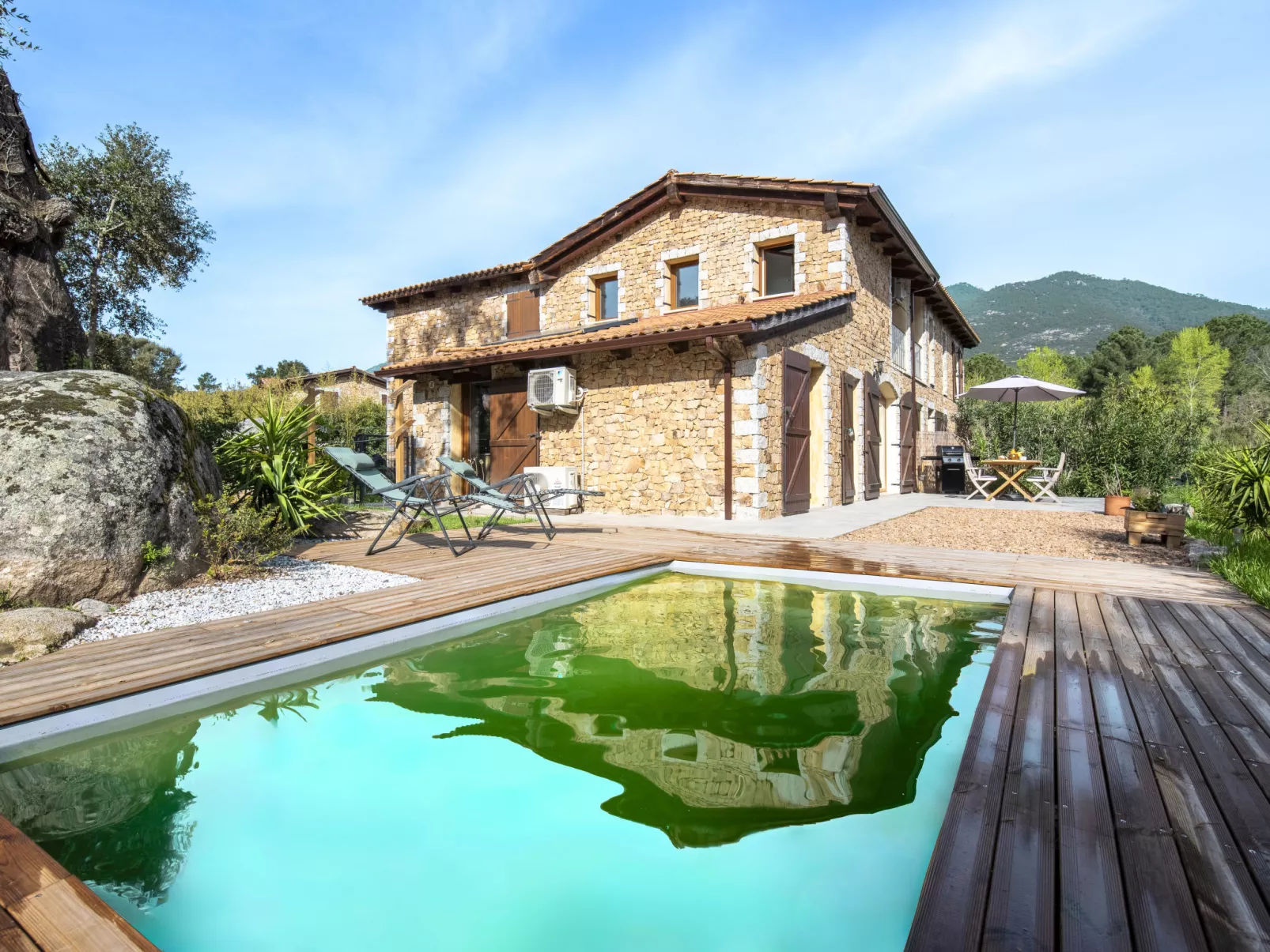 Casa Mela-Outside