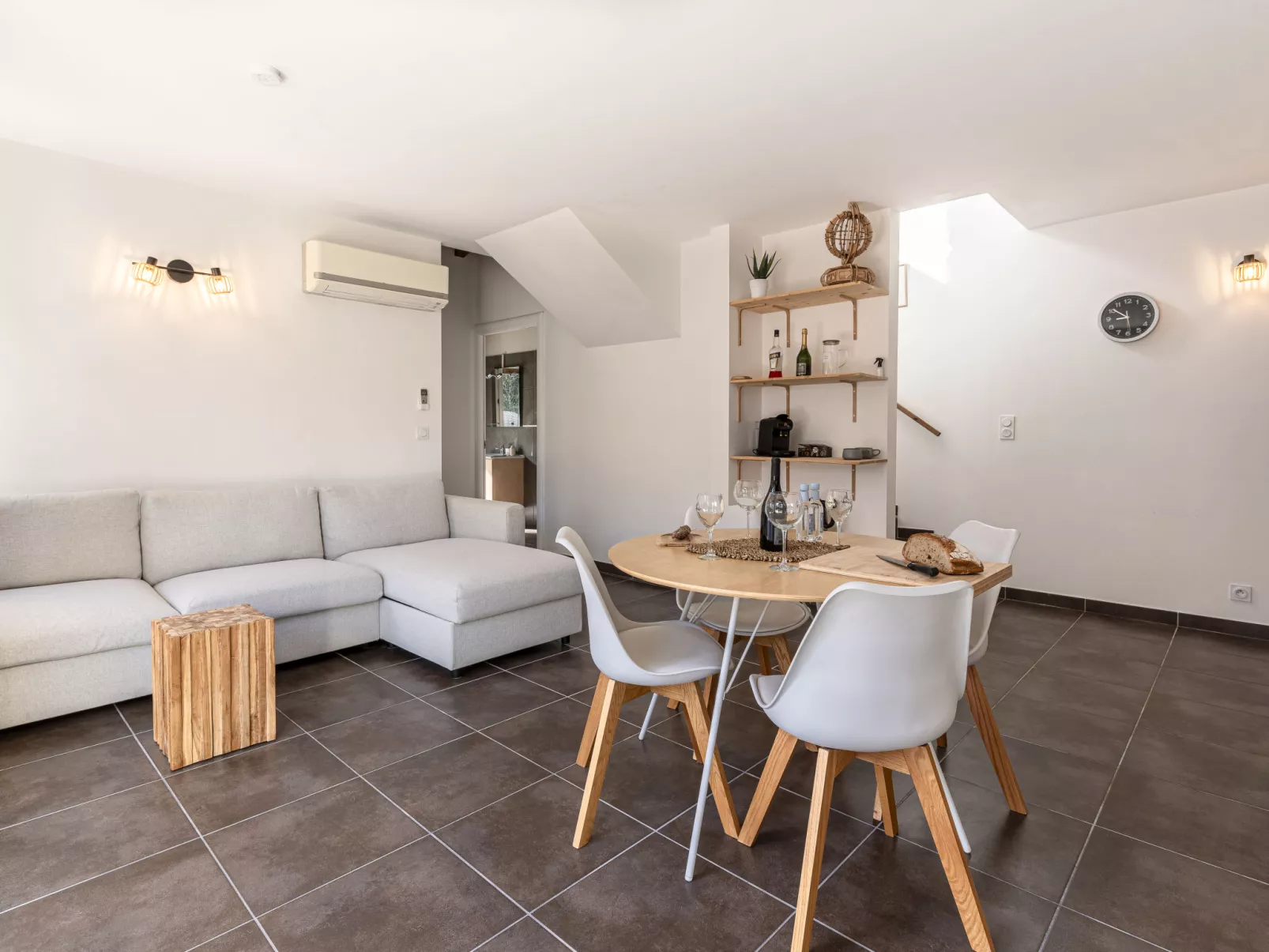 Casa Mela-Inside