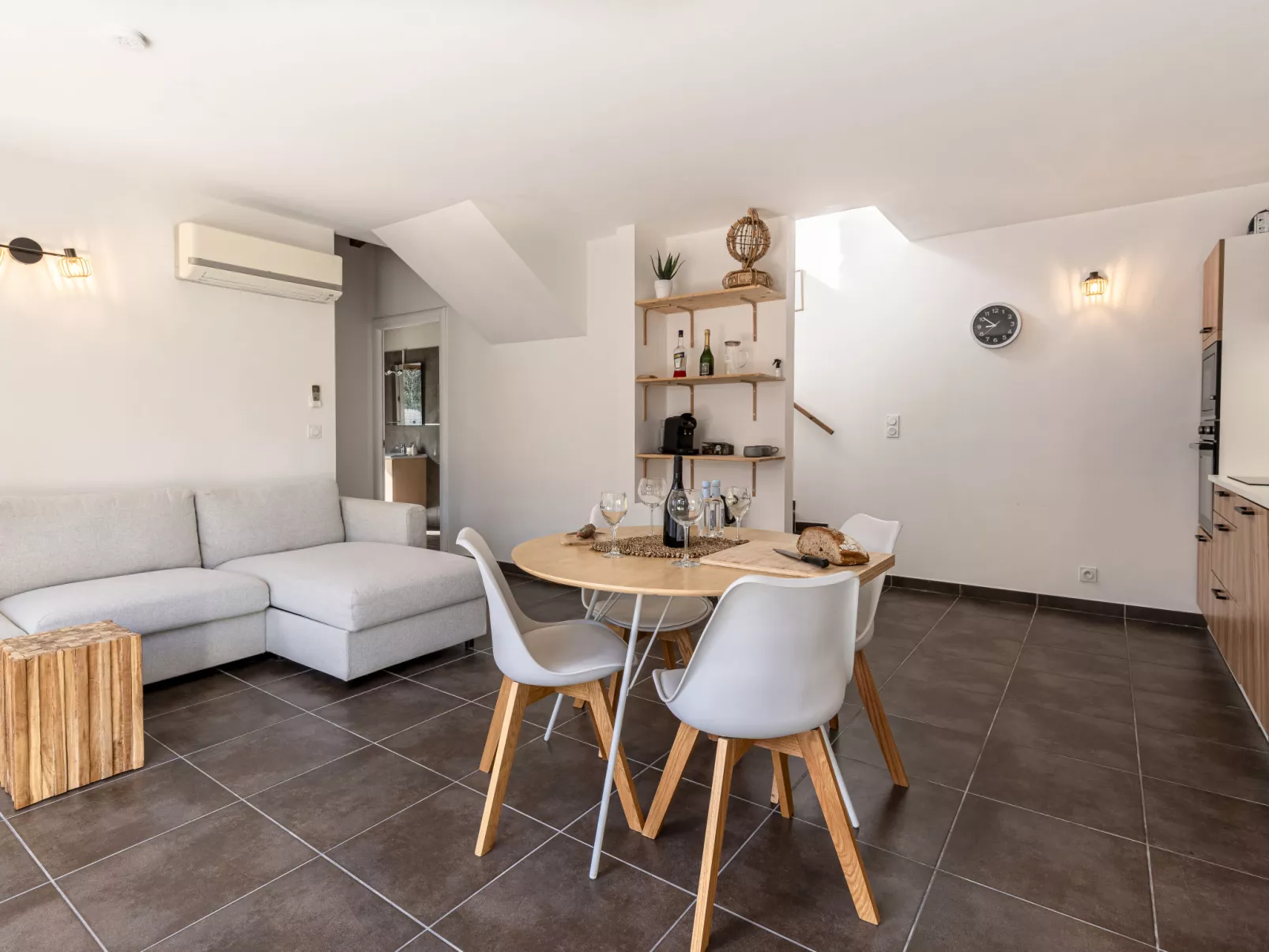 Casa Mela-Inside