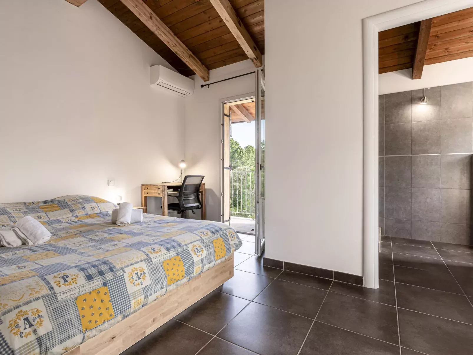 Casa Mela-Inside
