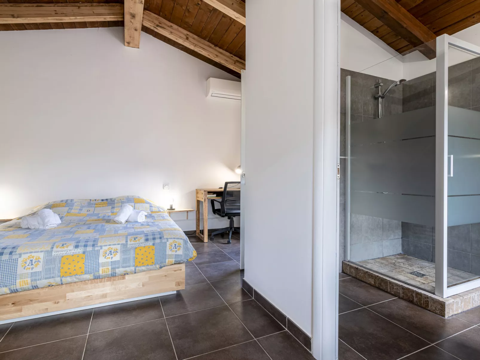 Casa Mela-Inside