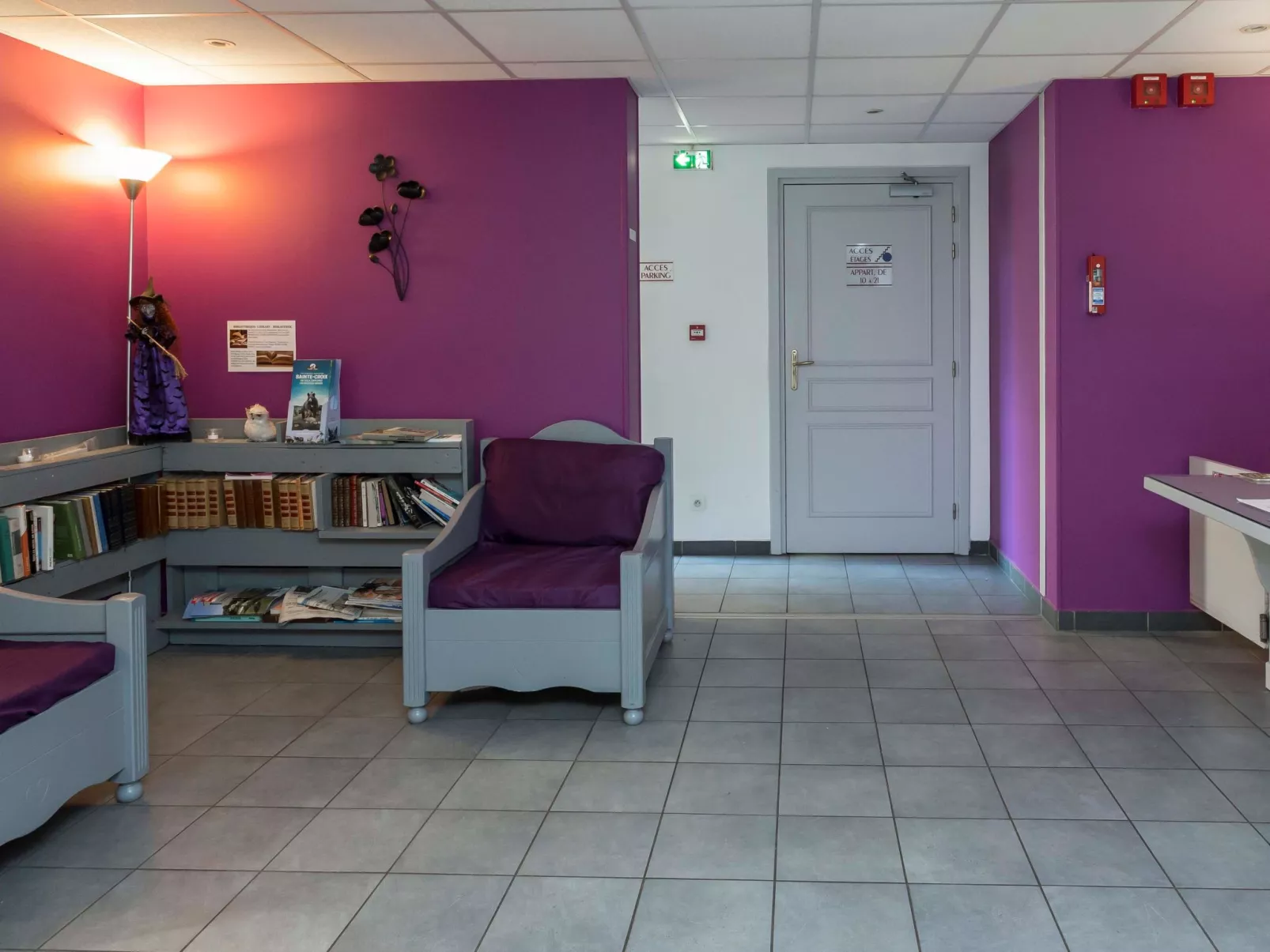 Le Domaine Des Rois-Inside