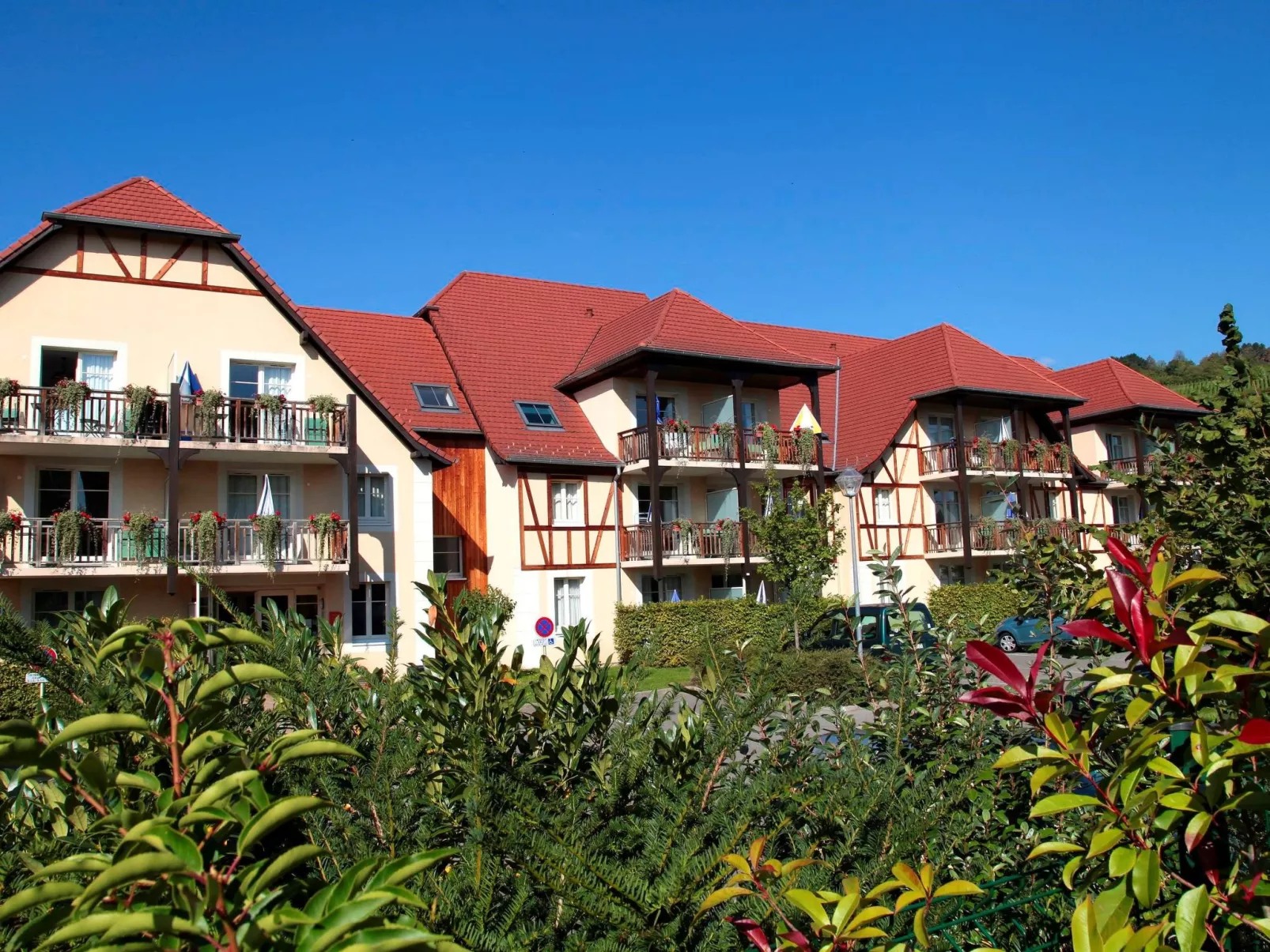 Le Domaine Des Rois-Outside