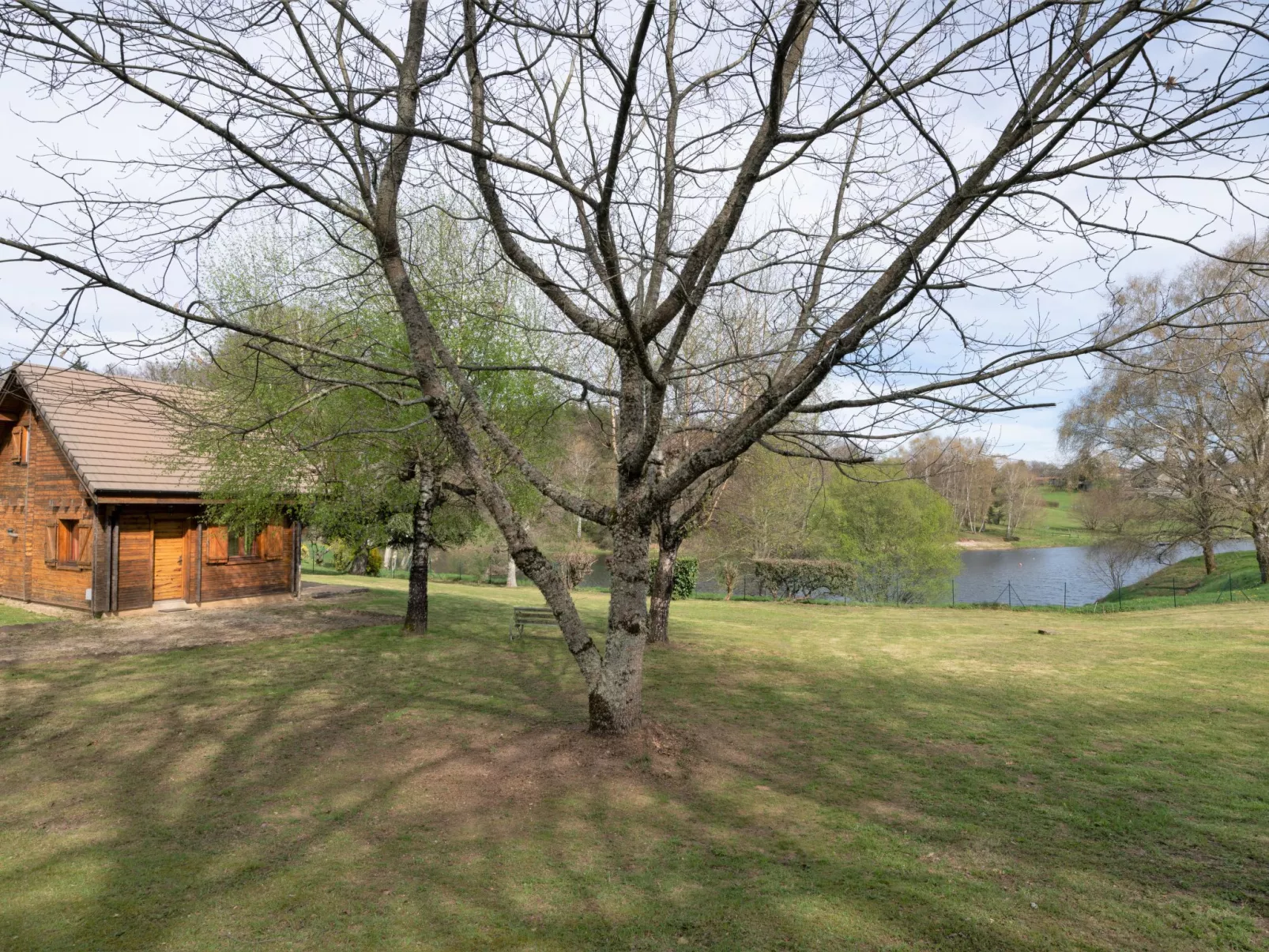Cottage du Lac-Outside