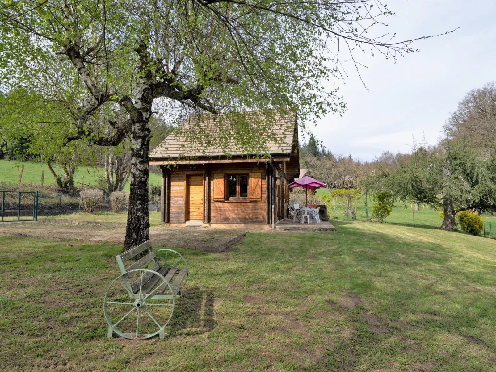Cottage du Lac-Outside