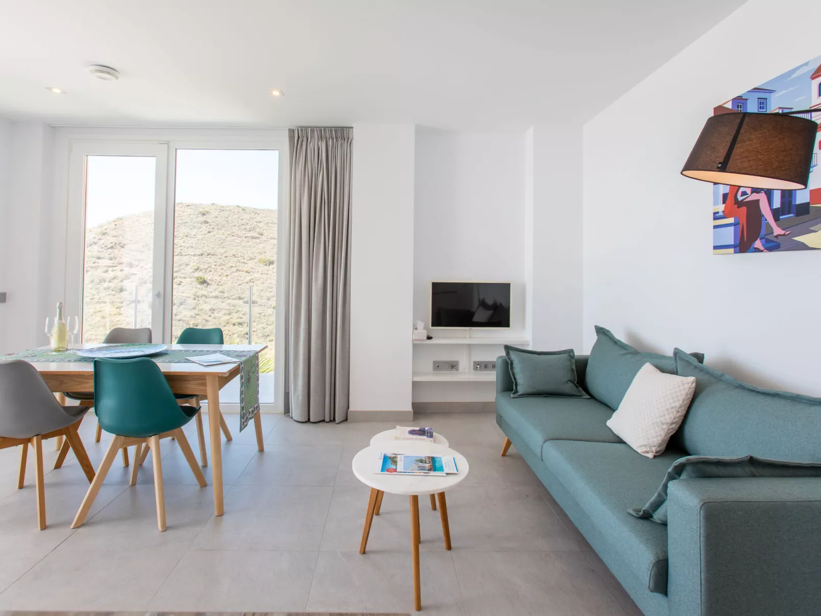 Bayview Hills-Inside