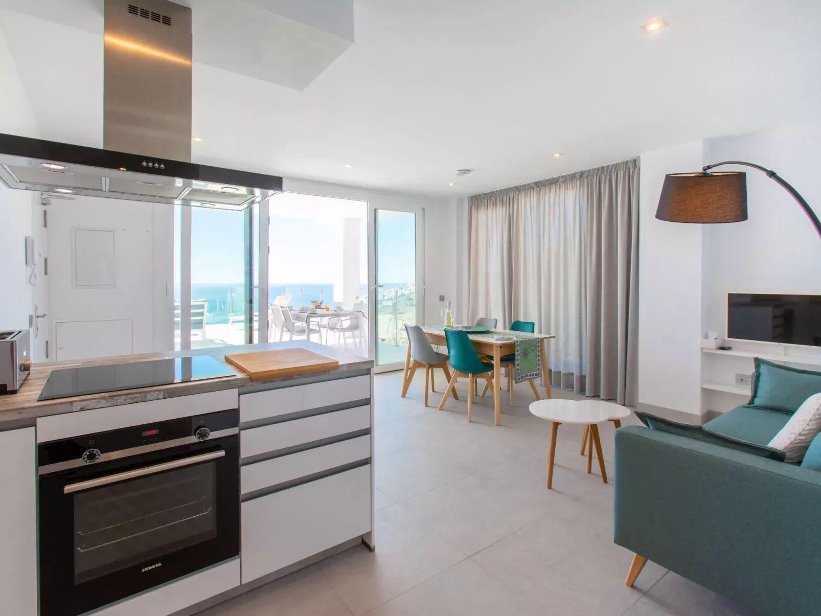 Bayview Hills-Inside
