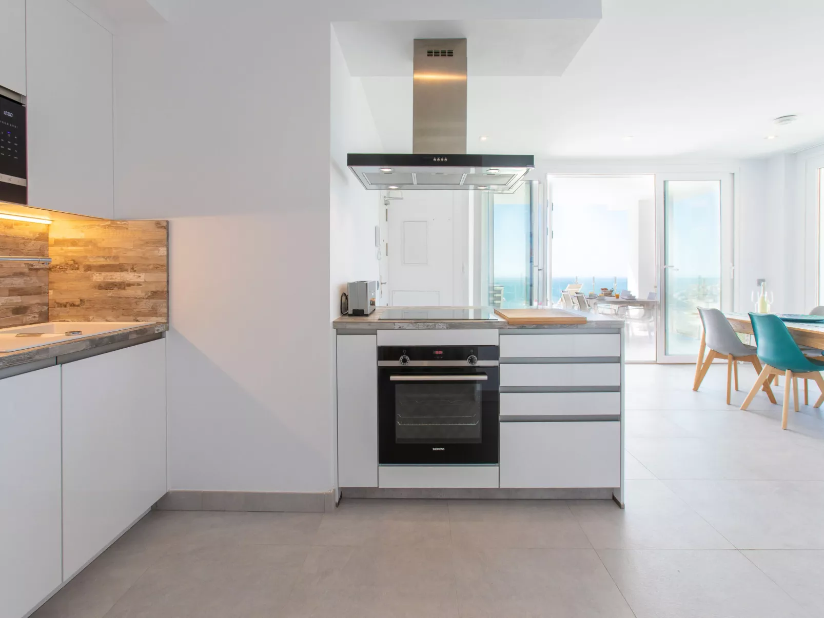 Bayview Hills-Inside