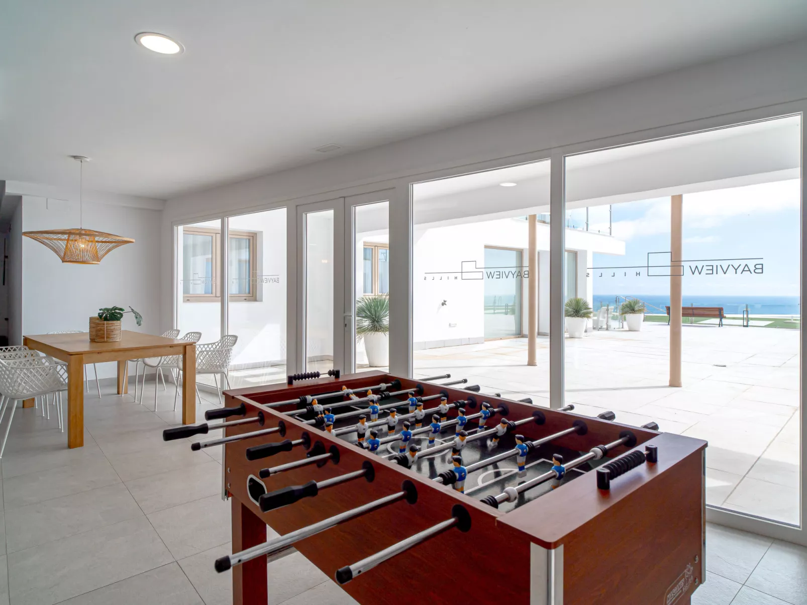 Bayview Hills-Inside