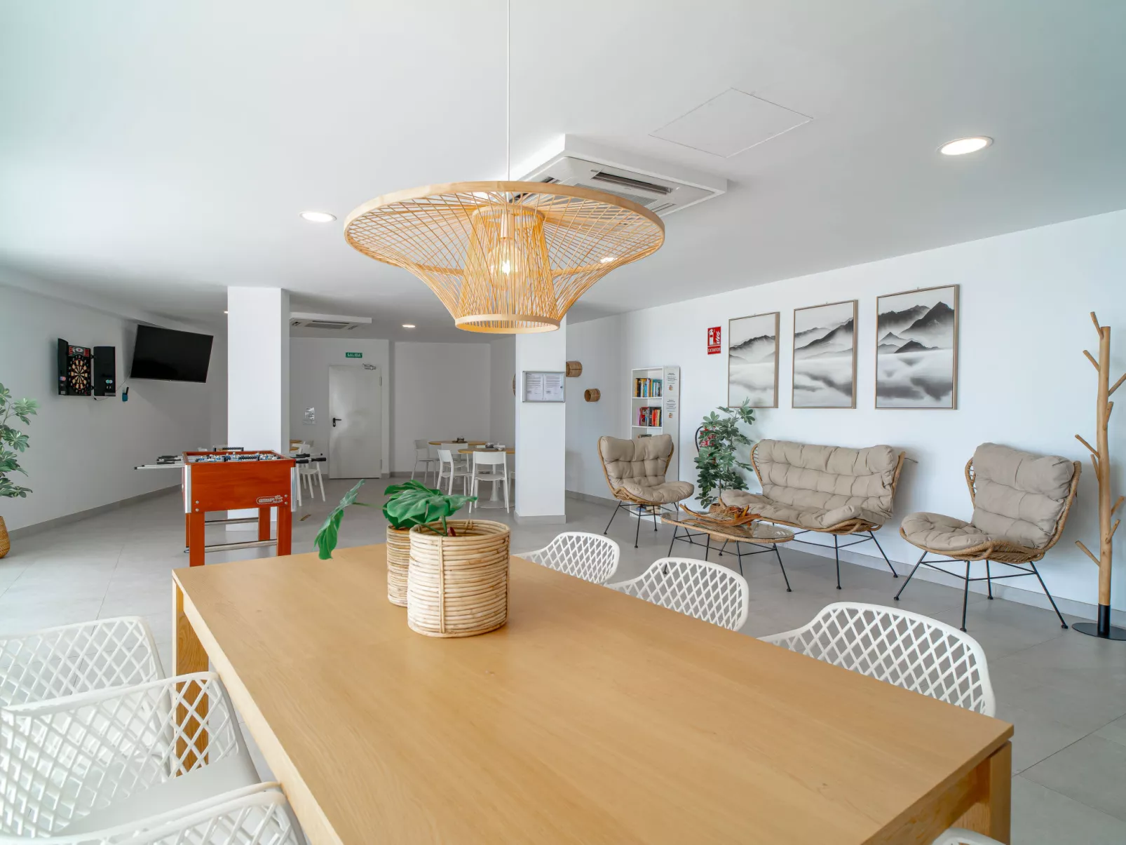 Bayview Hills-Inside