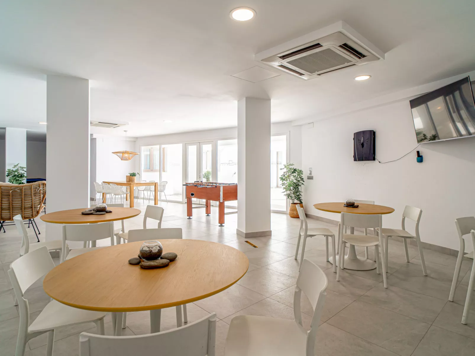 Bayview Hills-Inside