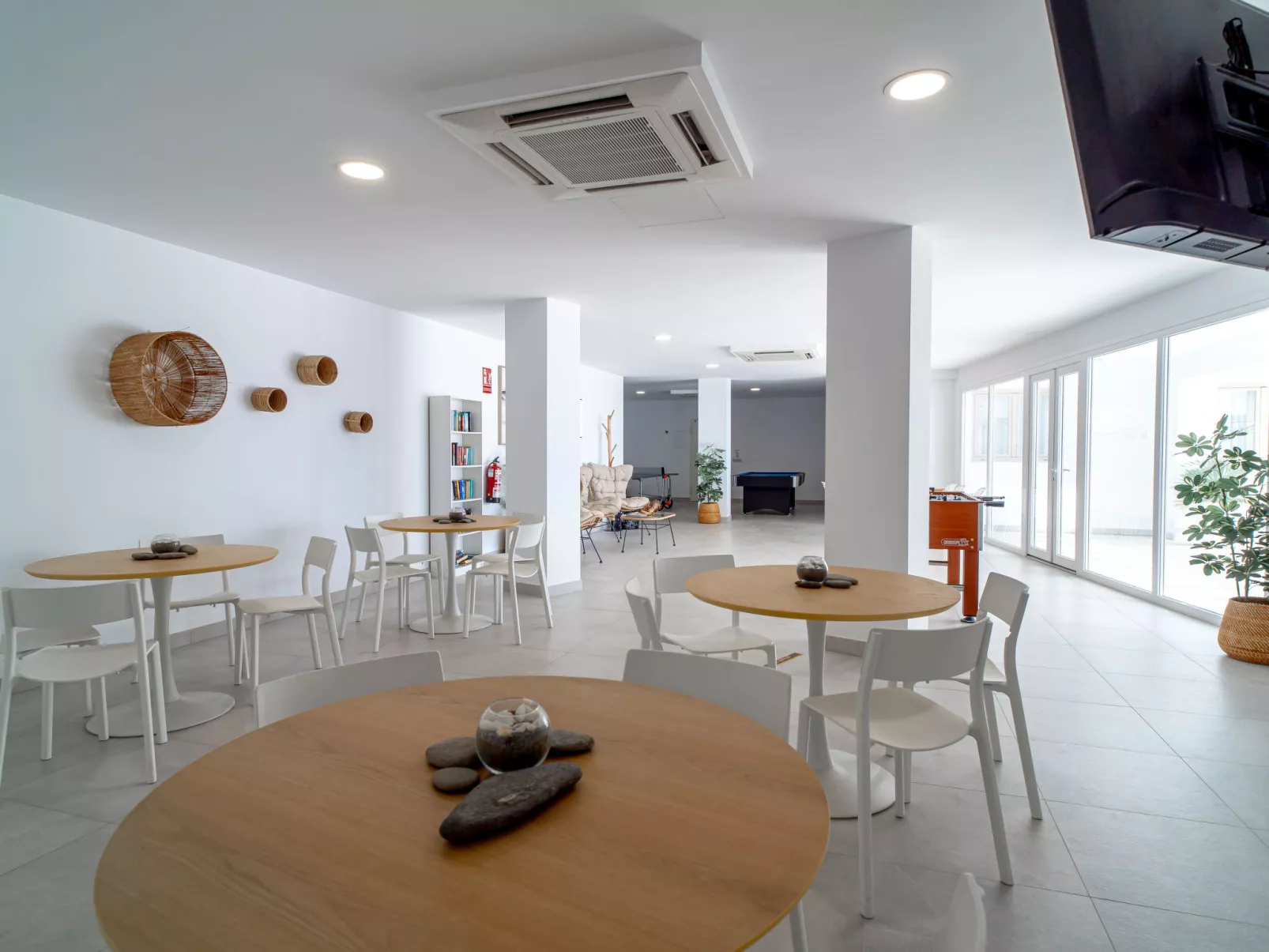 Bayview Hills-Inside