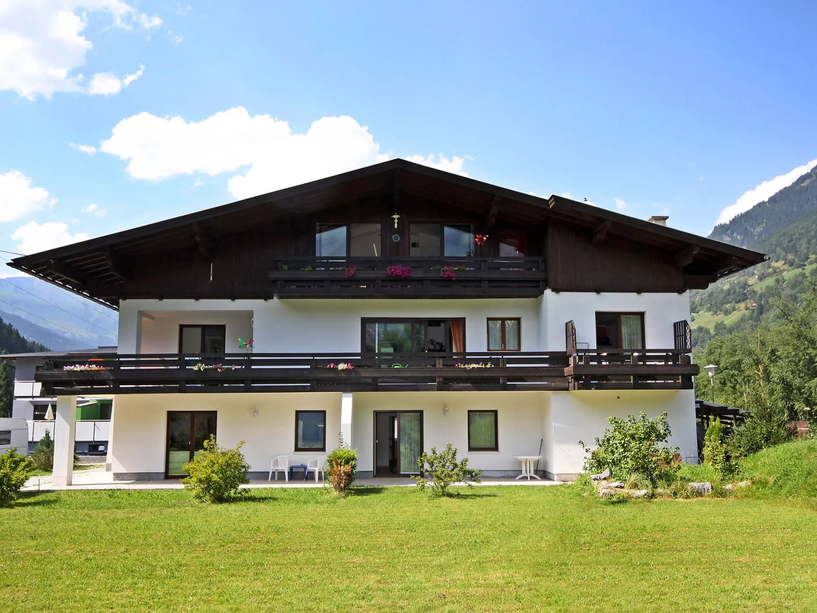 Rudis Appartements-Outside