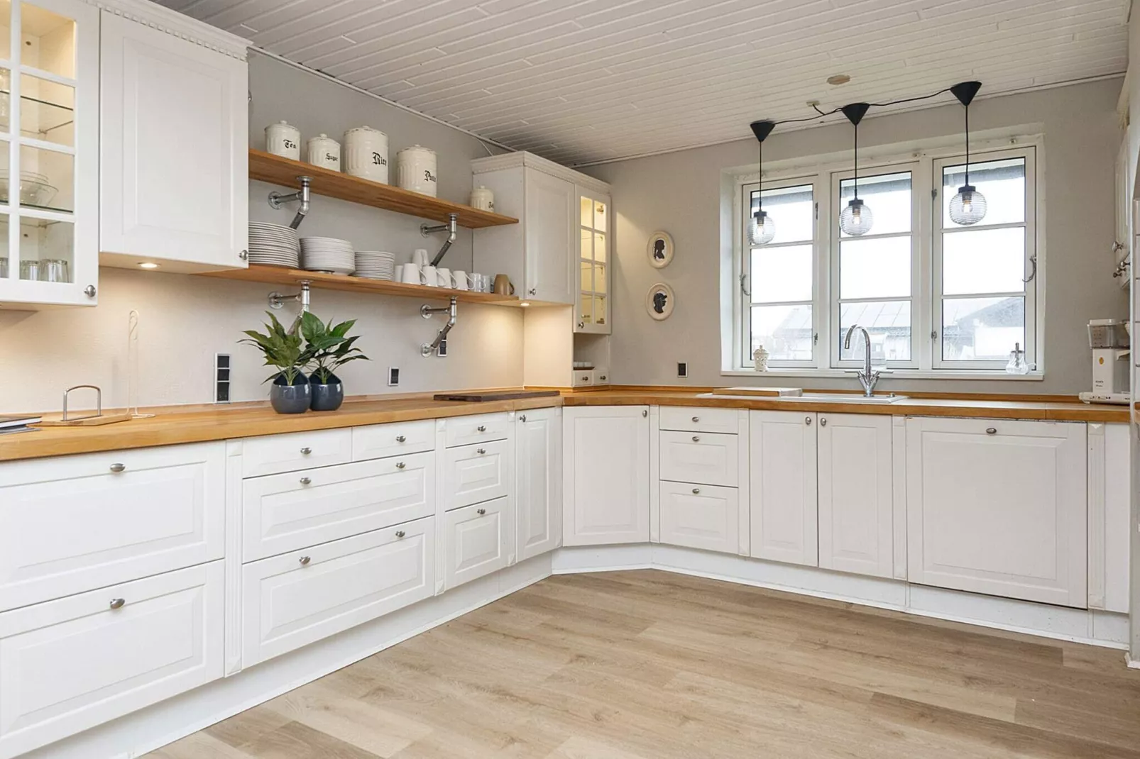 10 person holiday home in Thyborøn-By Traum-Indoor