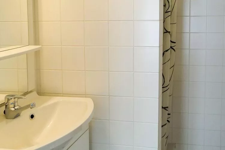 VELASQUEZ 103-Bathroom