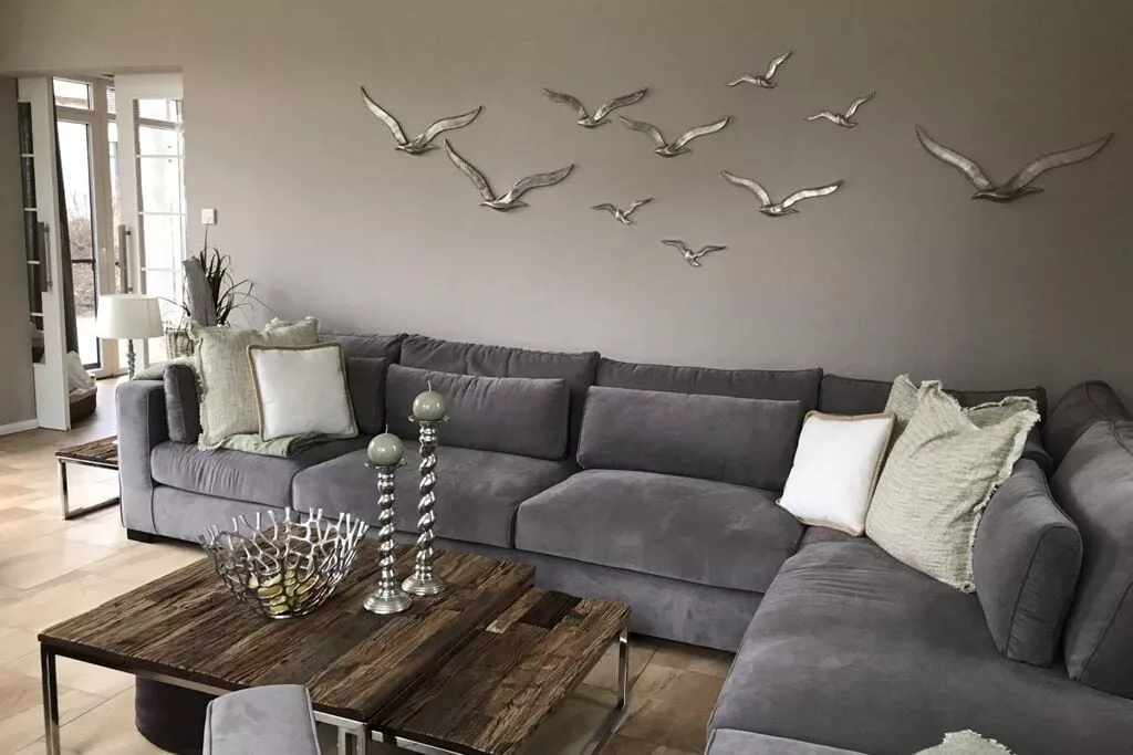 264524-Living room