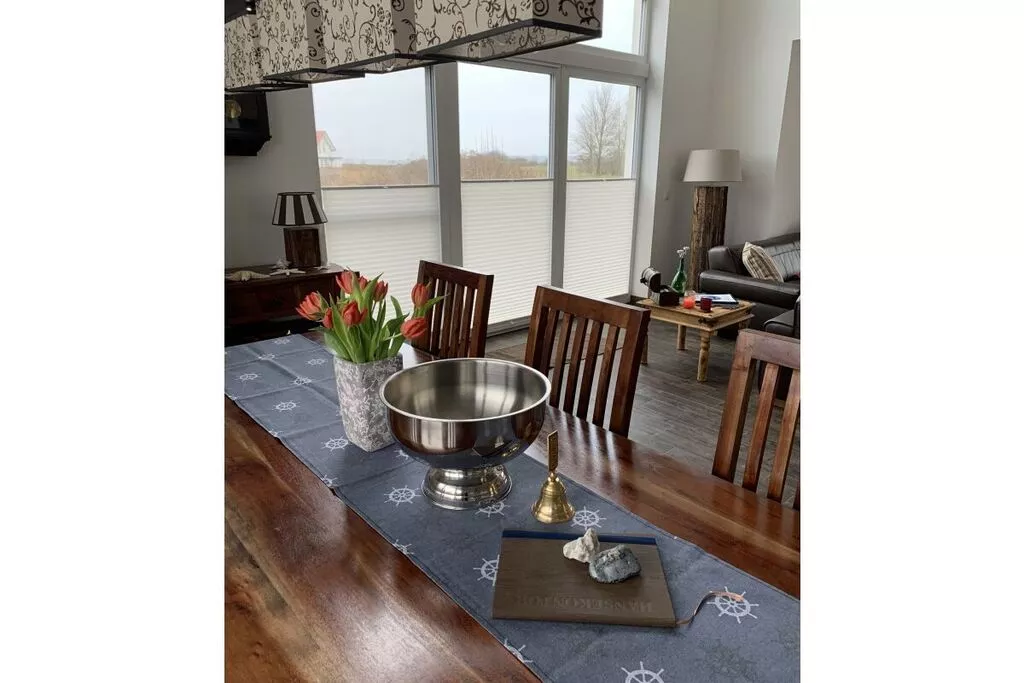 123867-Esszimmer
