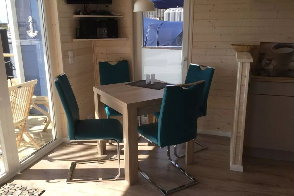 122296-Dining room