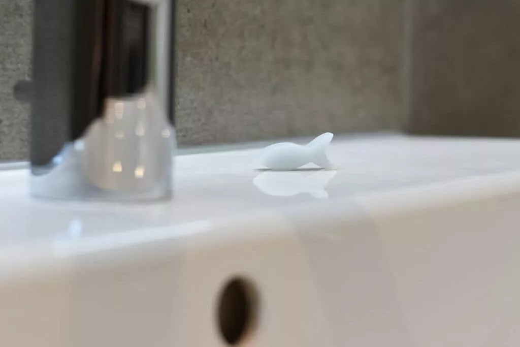 381092-Bathroom