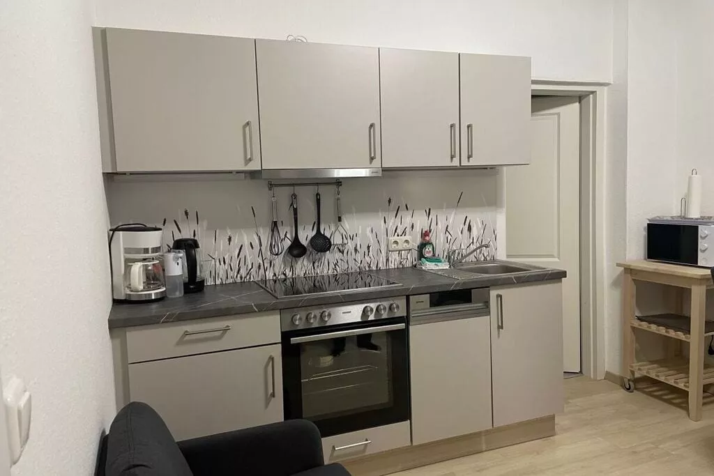 402927-Kitchen