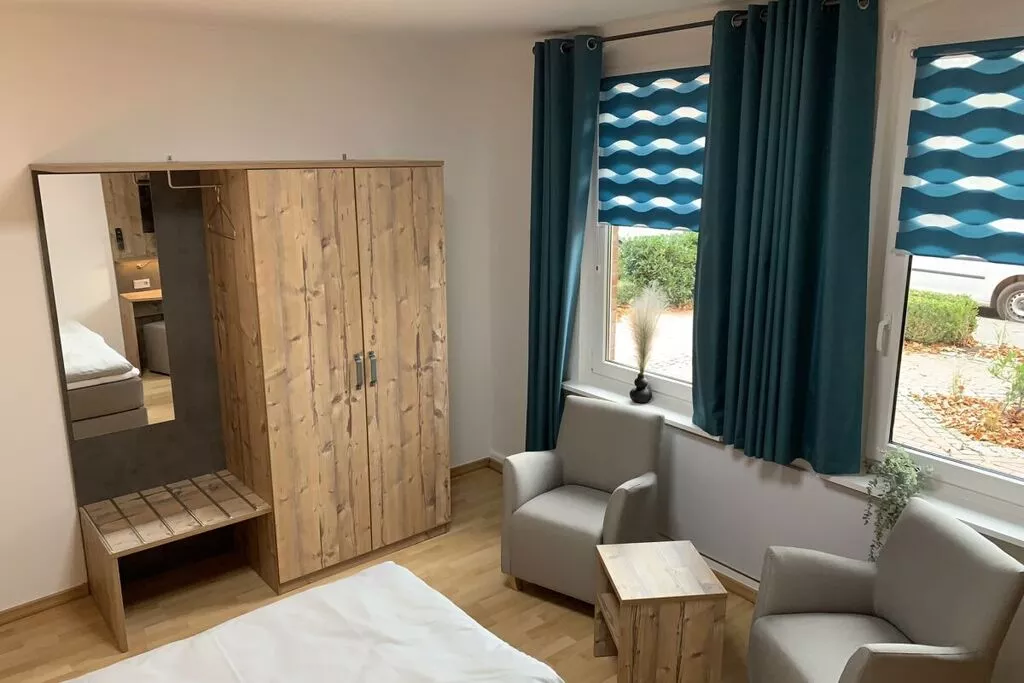 427718-Bedroom