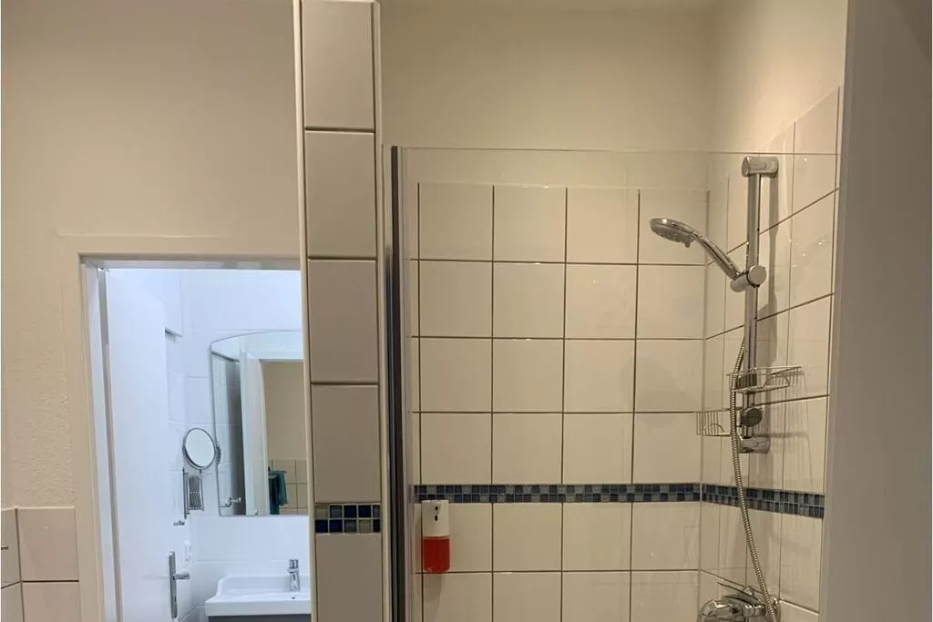 427718-Bathroom