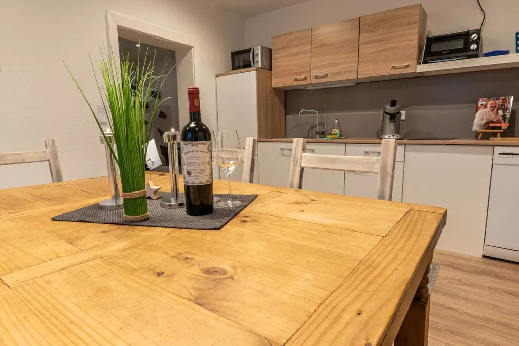 440018-Kitchen