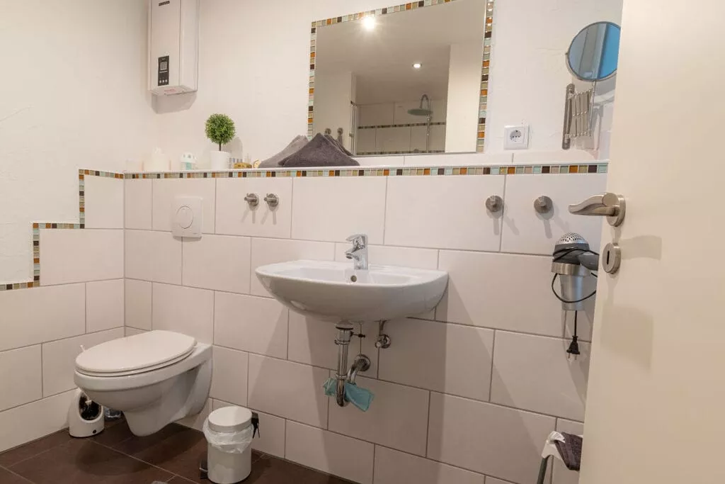 440018-Bathroom
