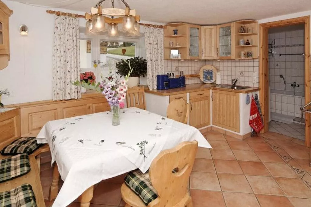 16254-Kitchen