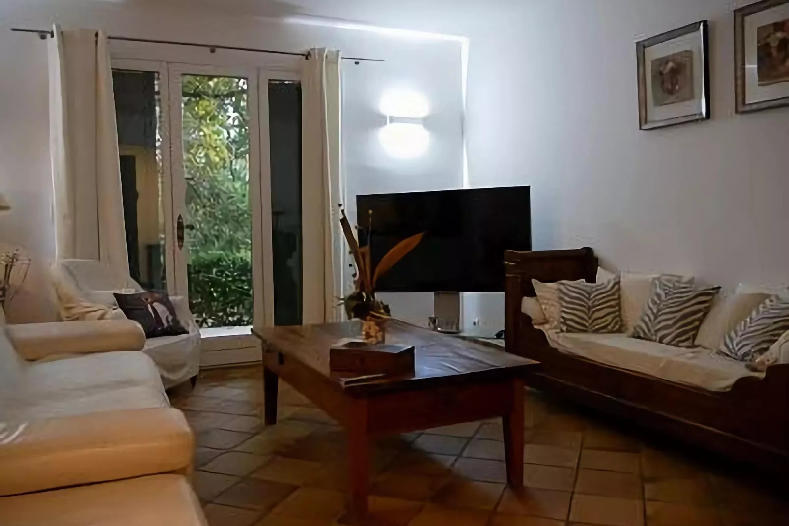 Villa GUIOL-Living room