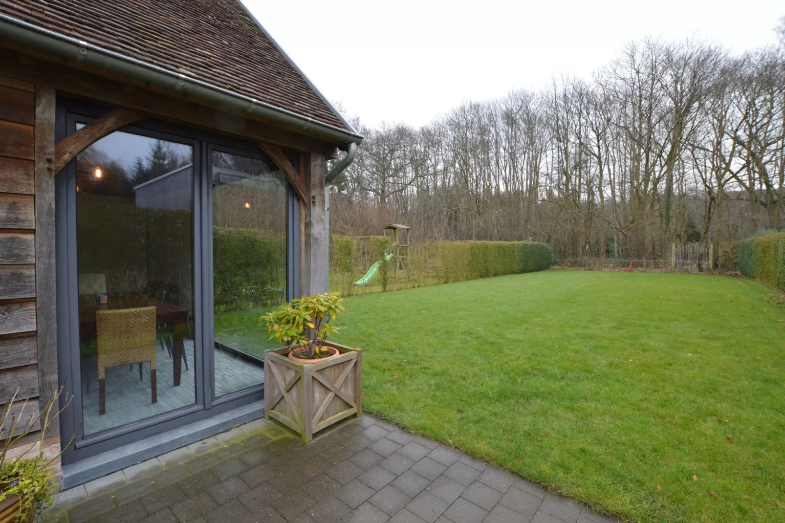 Maison à Aalter avec grand jardin dans un environnement boisé-Jardin d'été