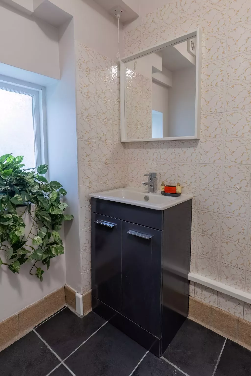 Highland View-Inside