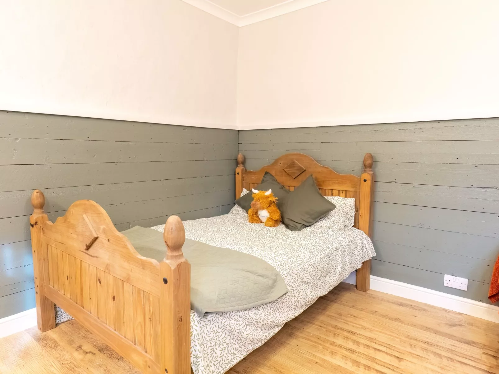 Highland View-Inside