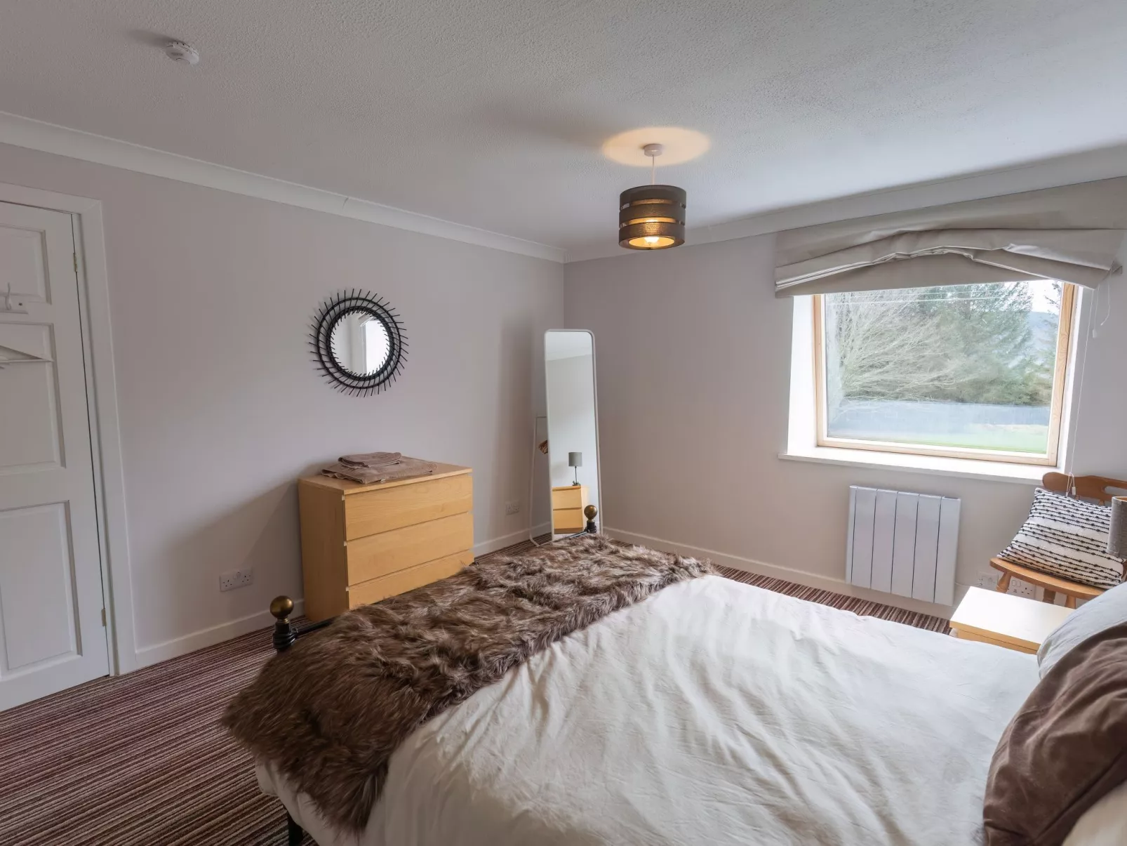 Highland View-Inside