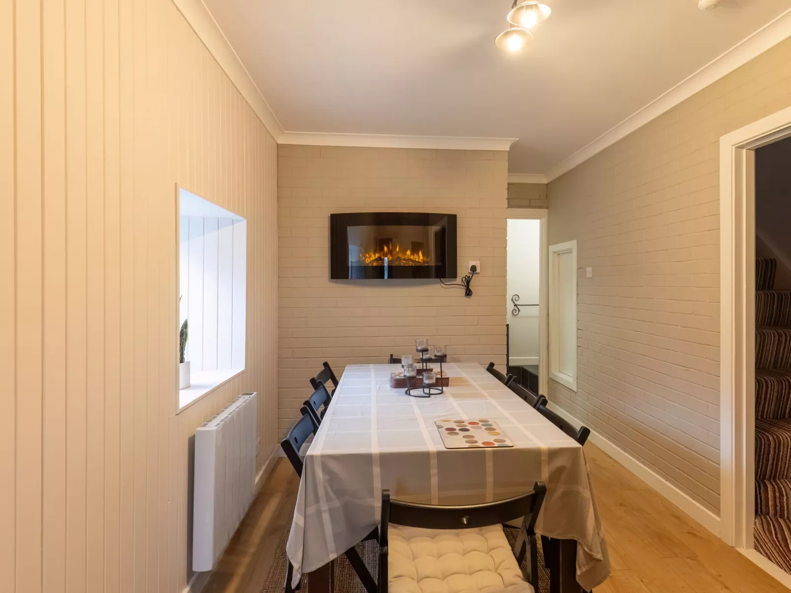 Highland View-Inside