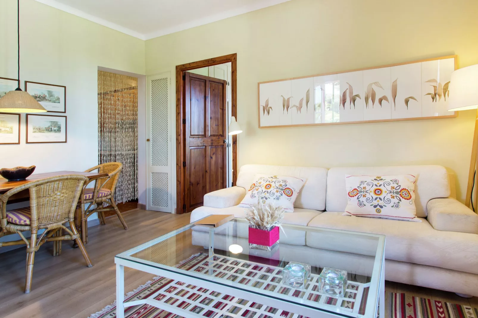 Llevant-Living room