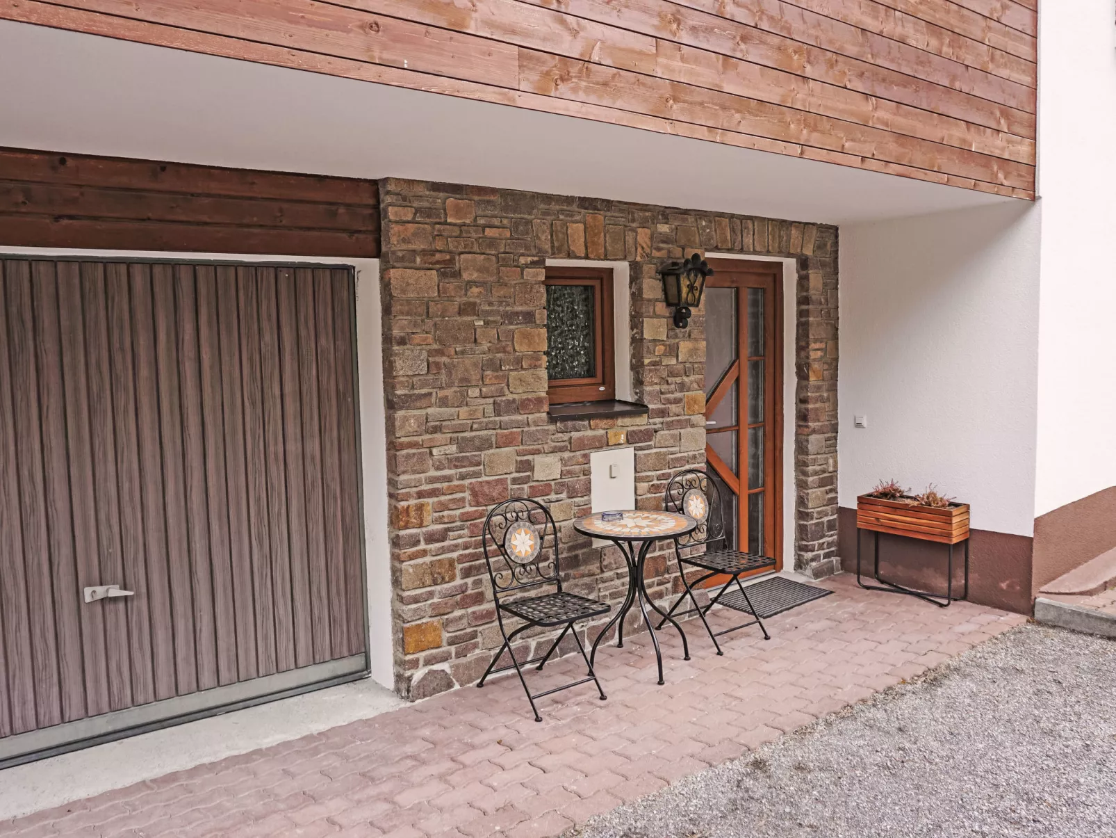 Studio 1-Outside