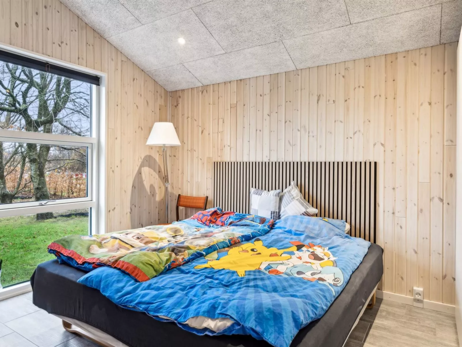 "Juste" - 1.7km from the sea-Inside