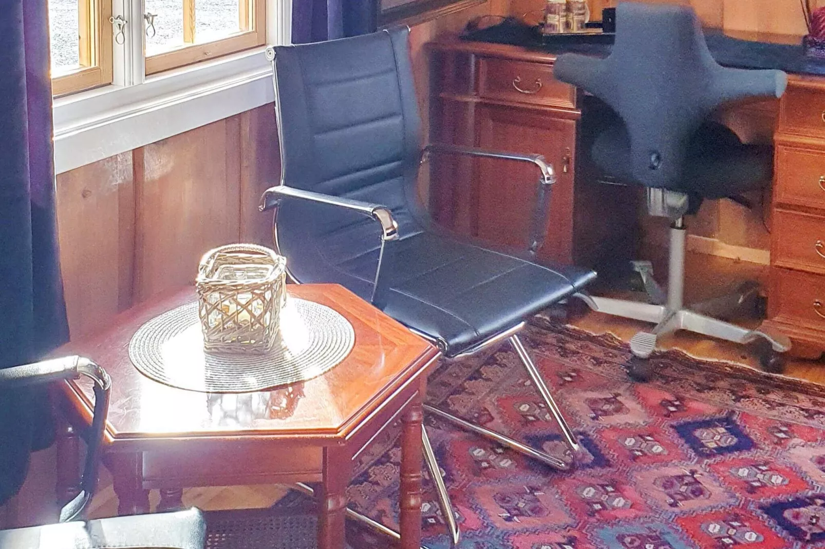 FREDHEIM 04417-Indoor