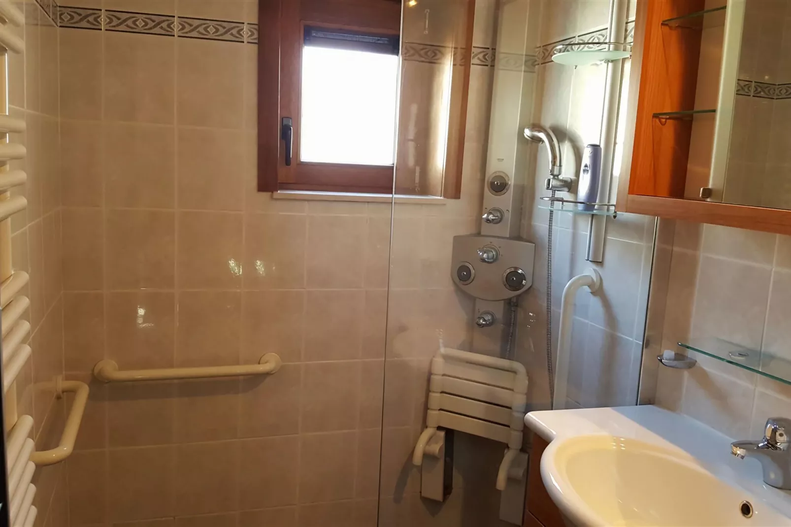 NWD108-Bathroom