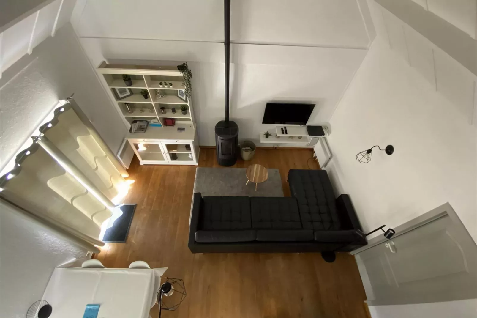 NWD114-Living room