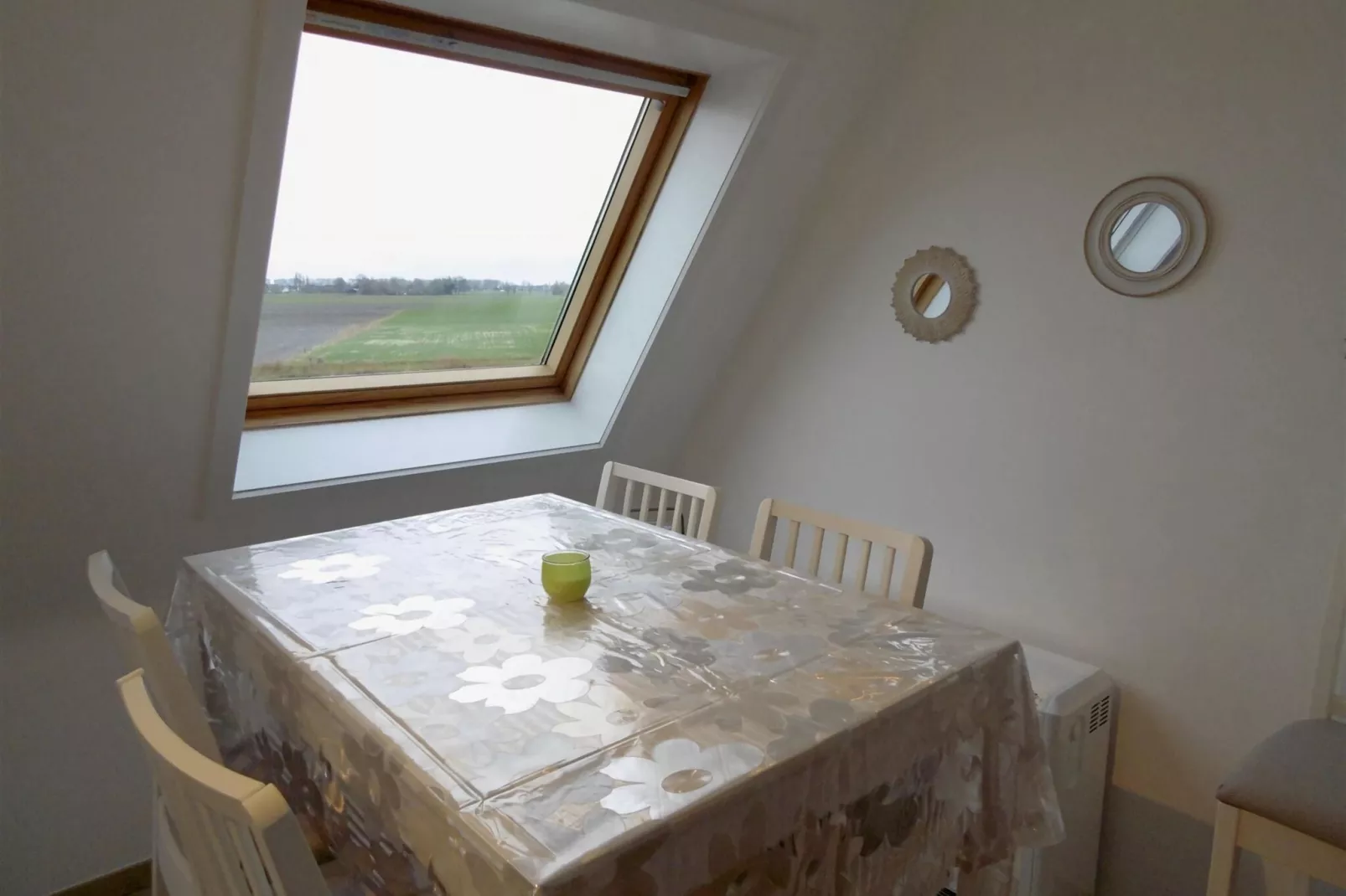 NWD40D0202-Dining room