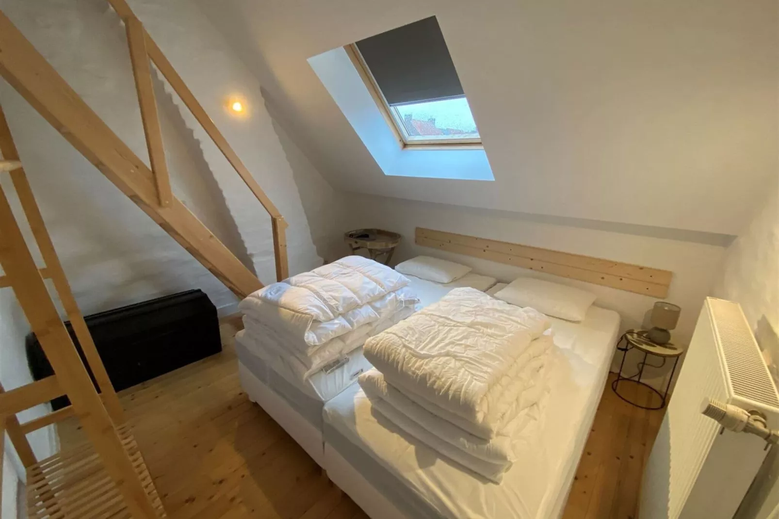 OLV 8-Bedroom