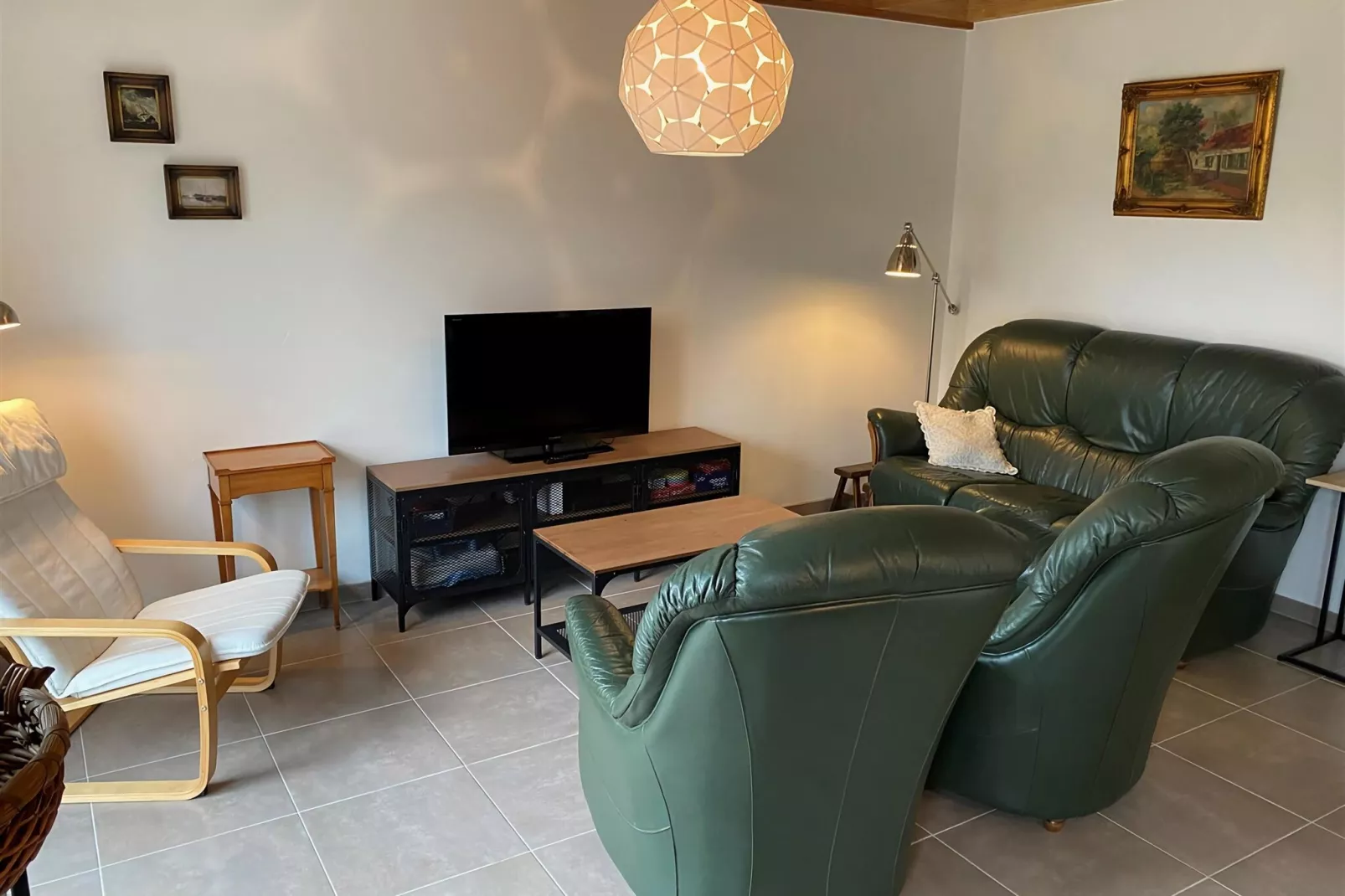 W4-Living room