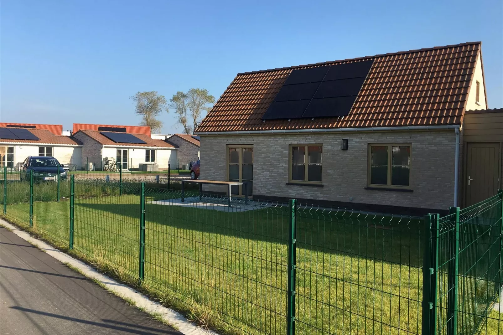 W14-Exterior summer