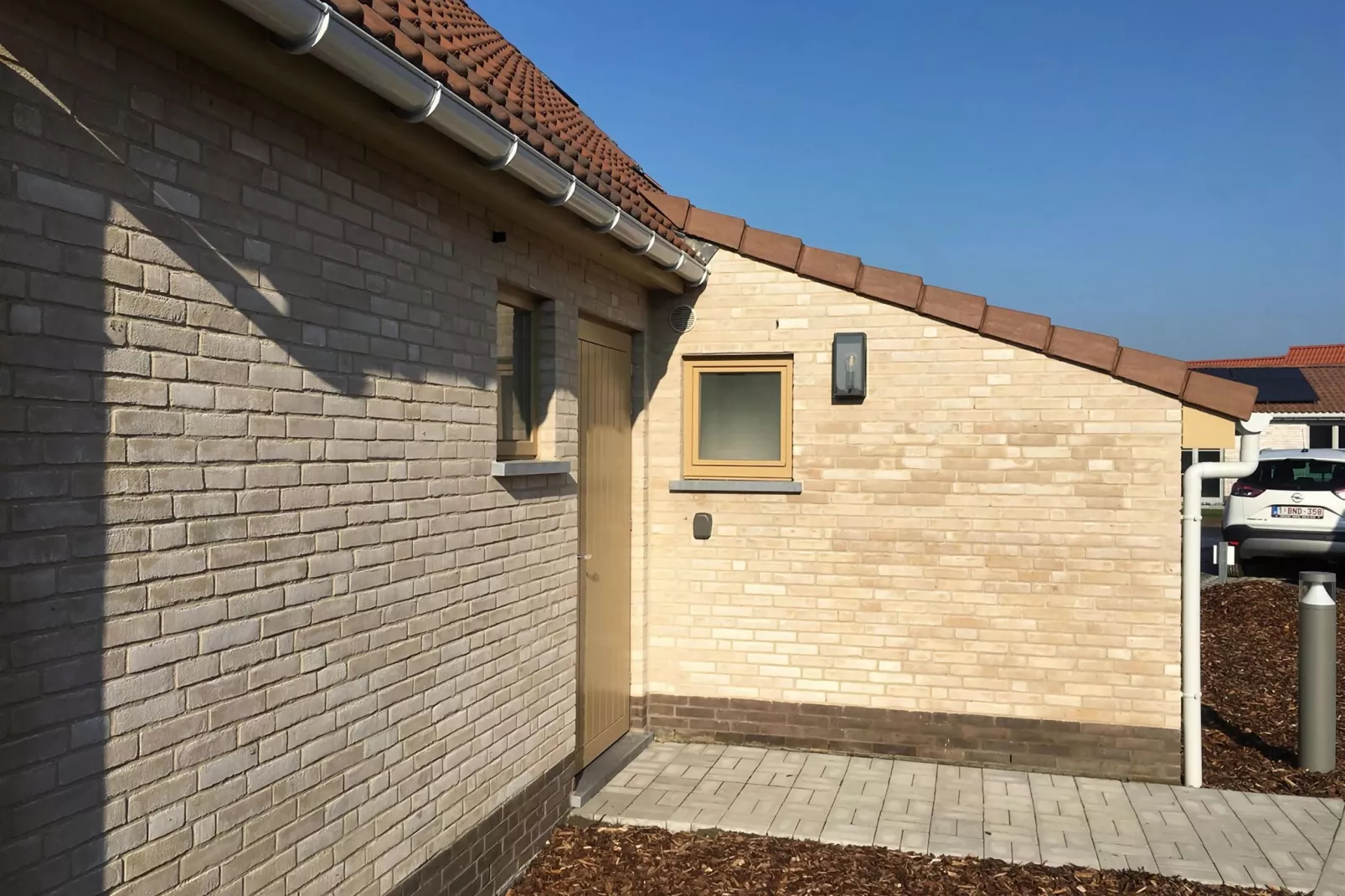 W14-Exterior summer