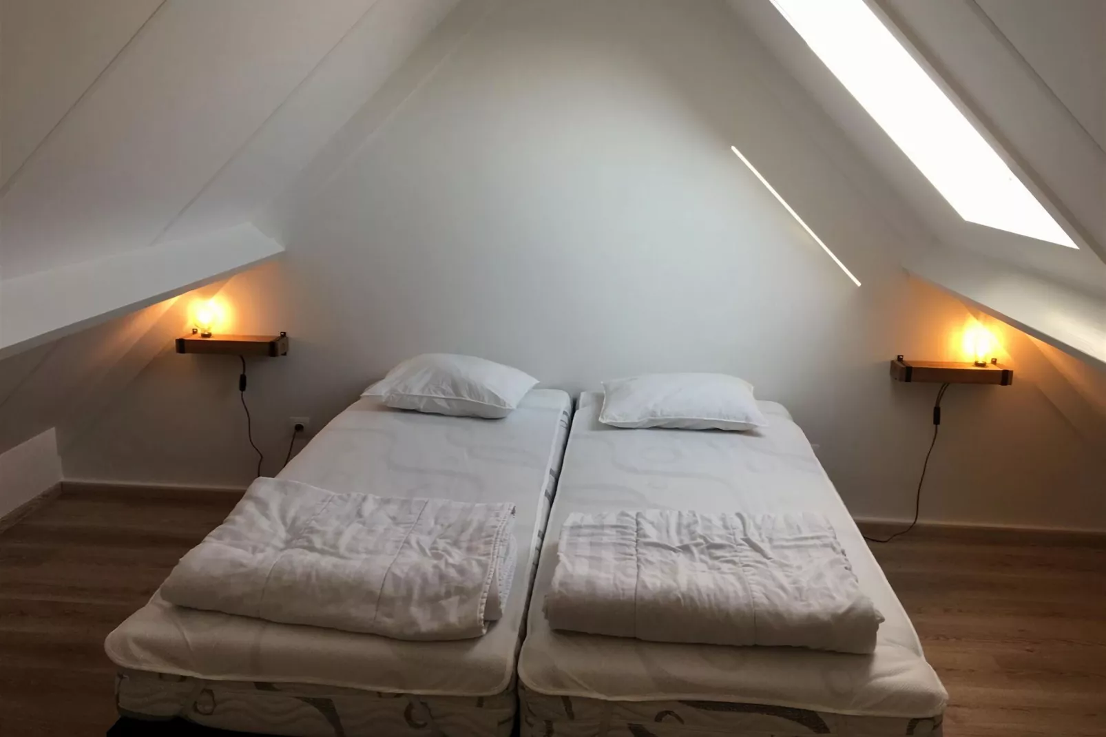 W14-Bedroom