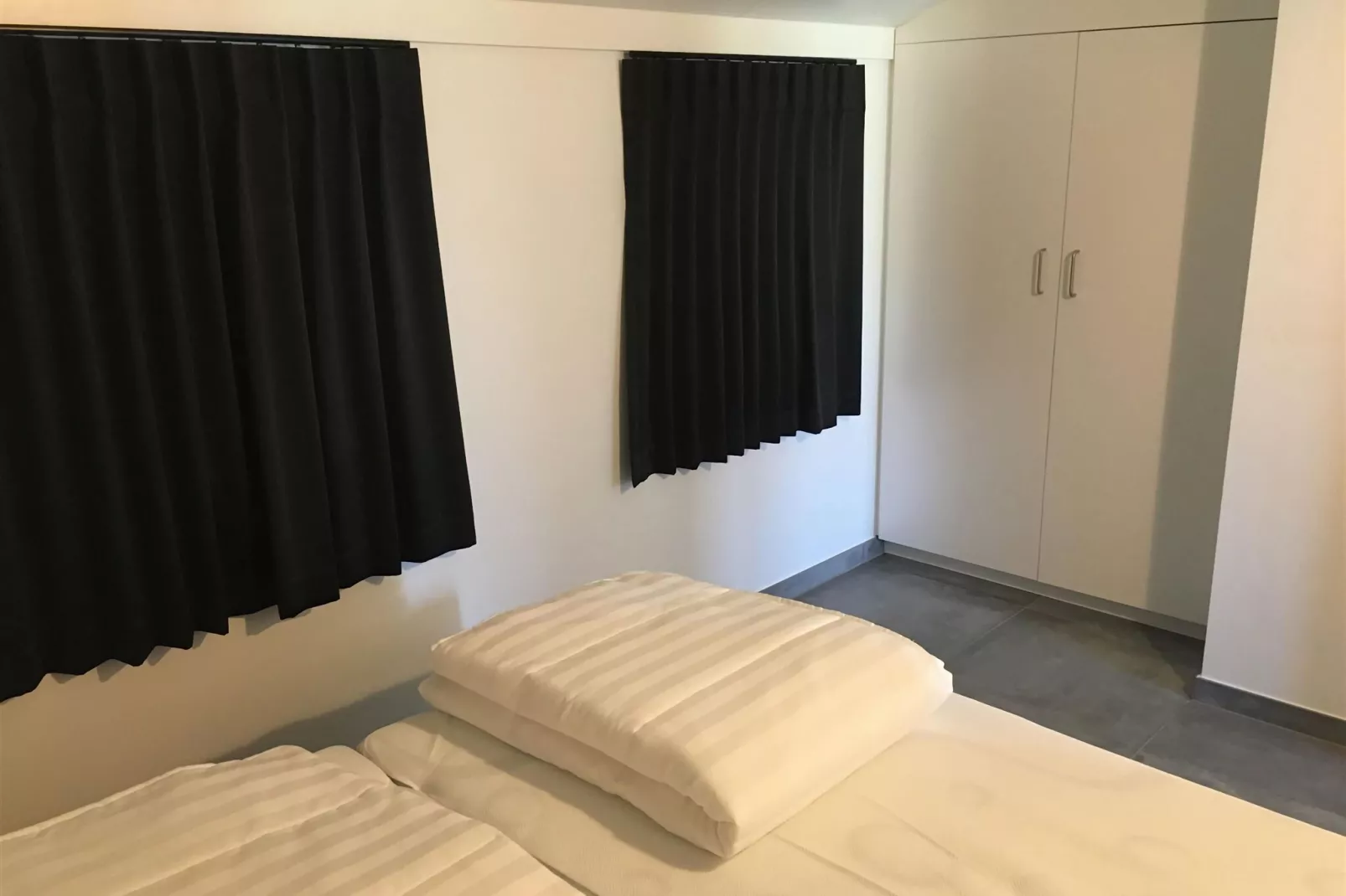 W14-Bedroom