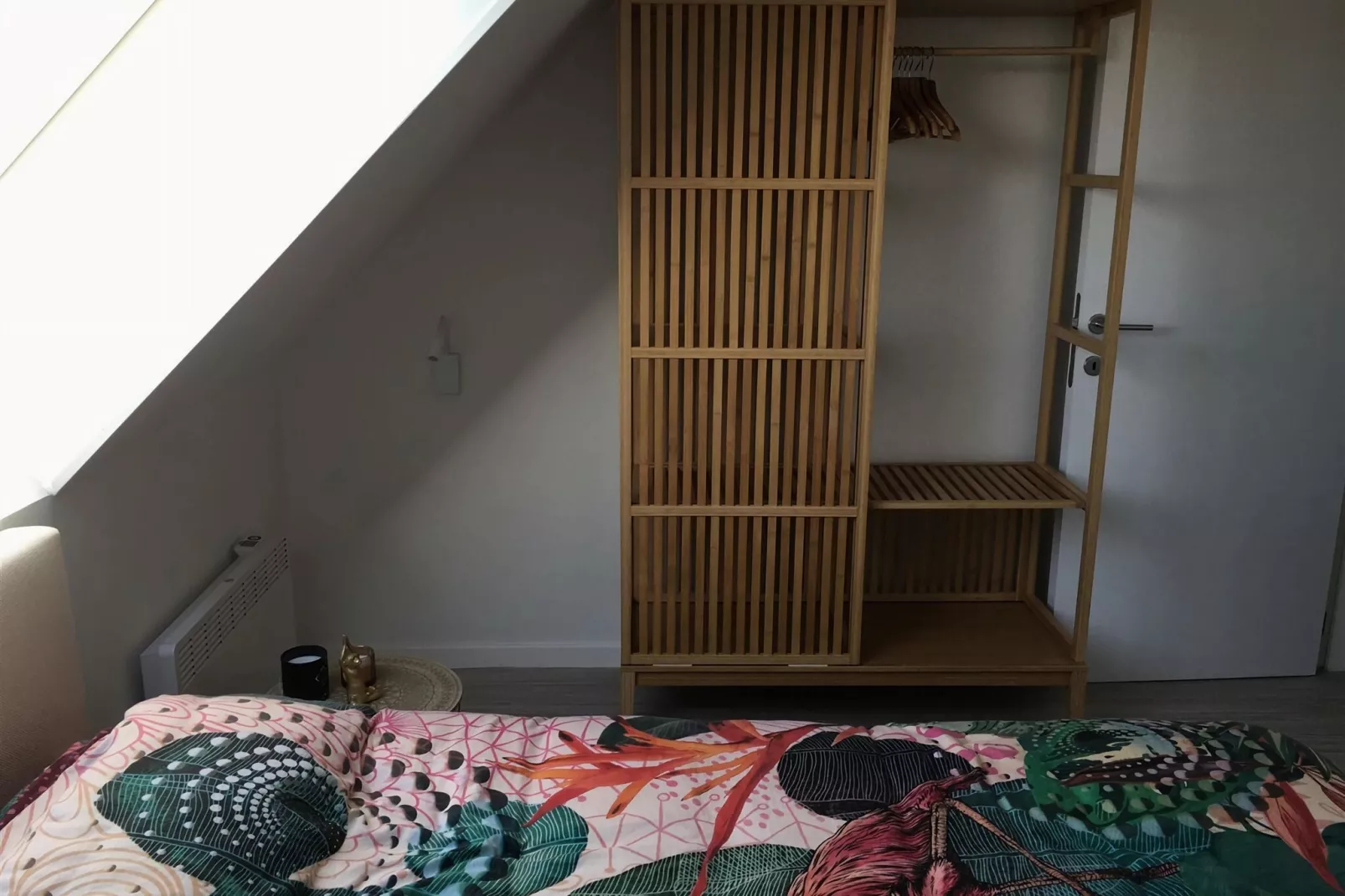 WH36-Bedroom